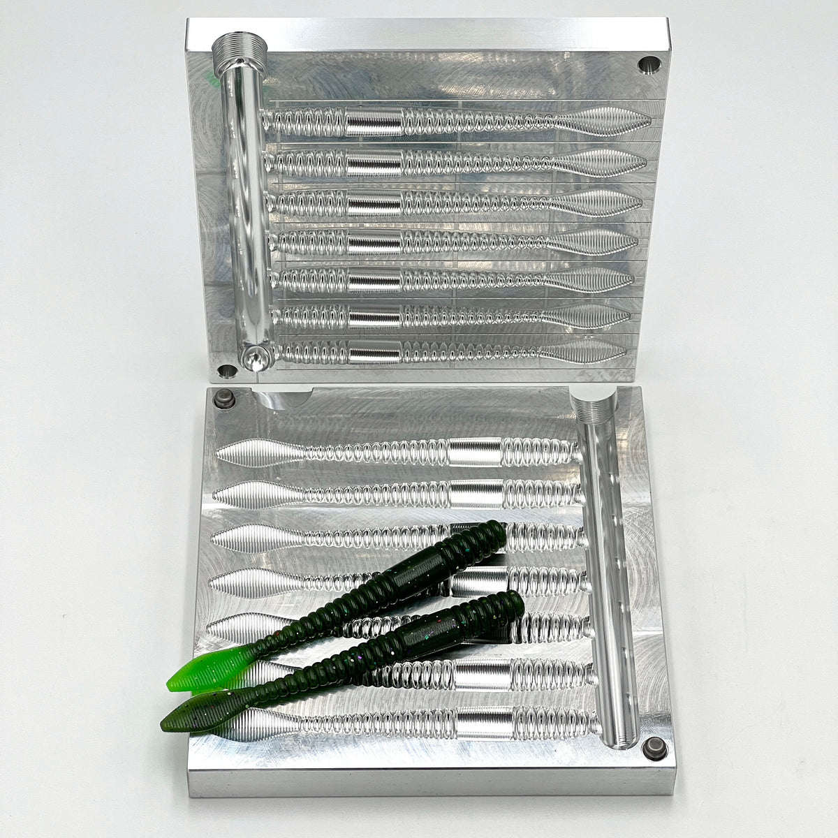 4.6 Inch Neko Crawler Hand Injection Mold – Epic Bait Molds