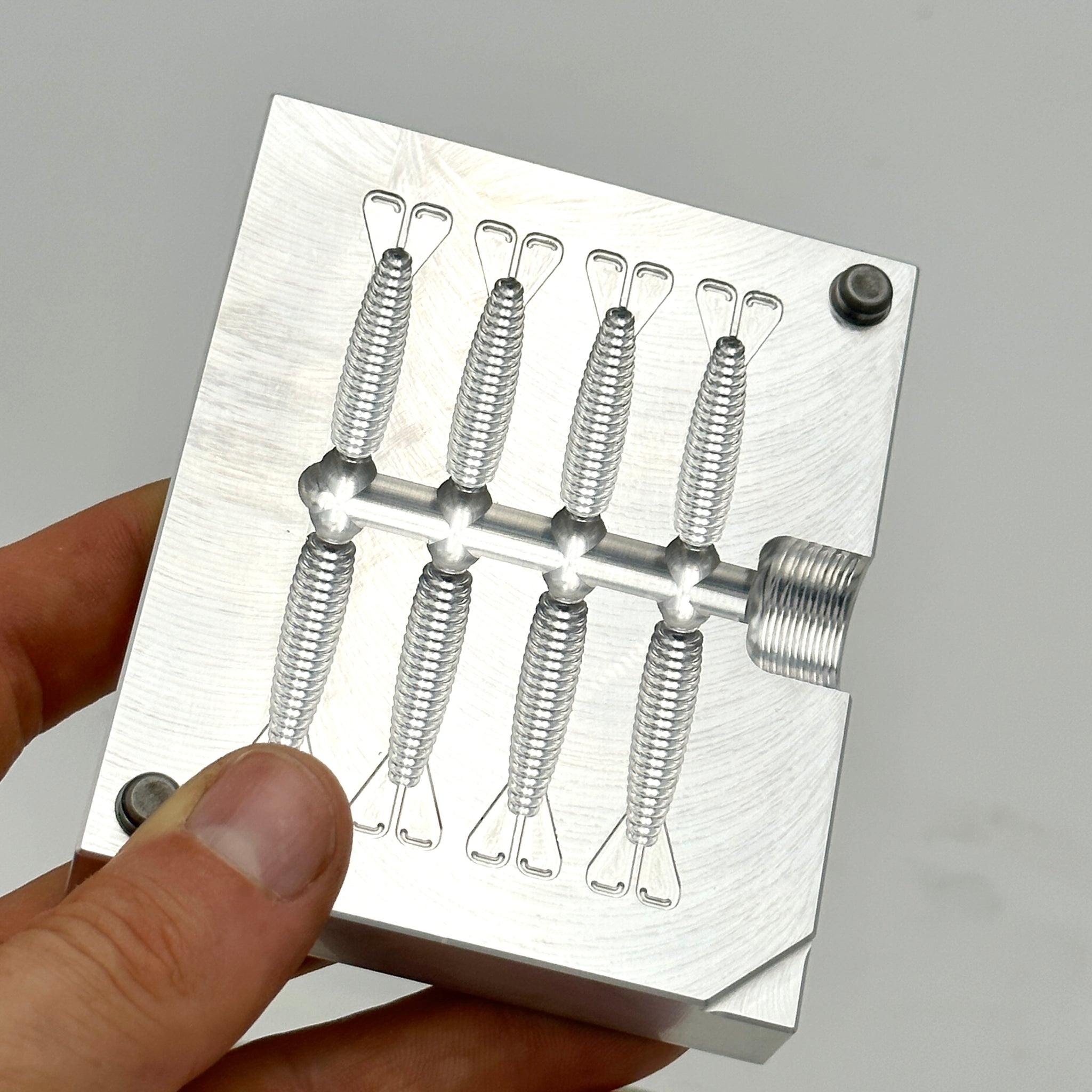 1.25 Inch Split Fin Grub Hand Injection Mold – Epic Bait Molds