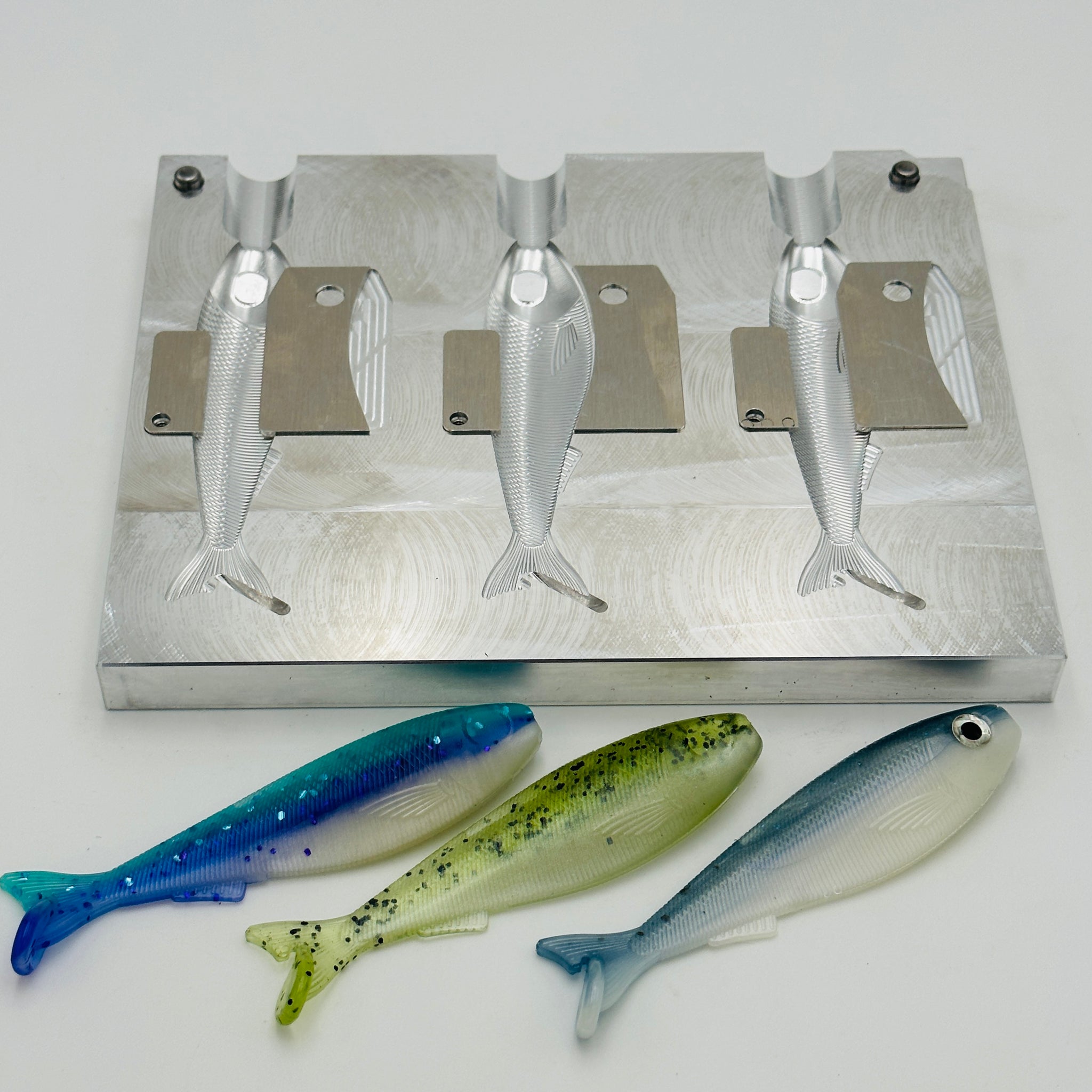 fish lure molds 4.3 Inch SlayBait Hand Injection Mold – Epic Bait Molds