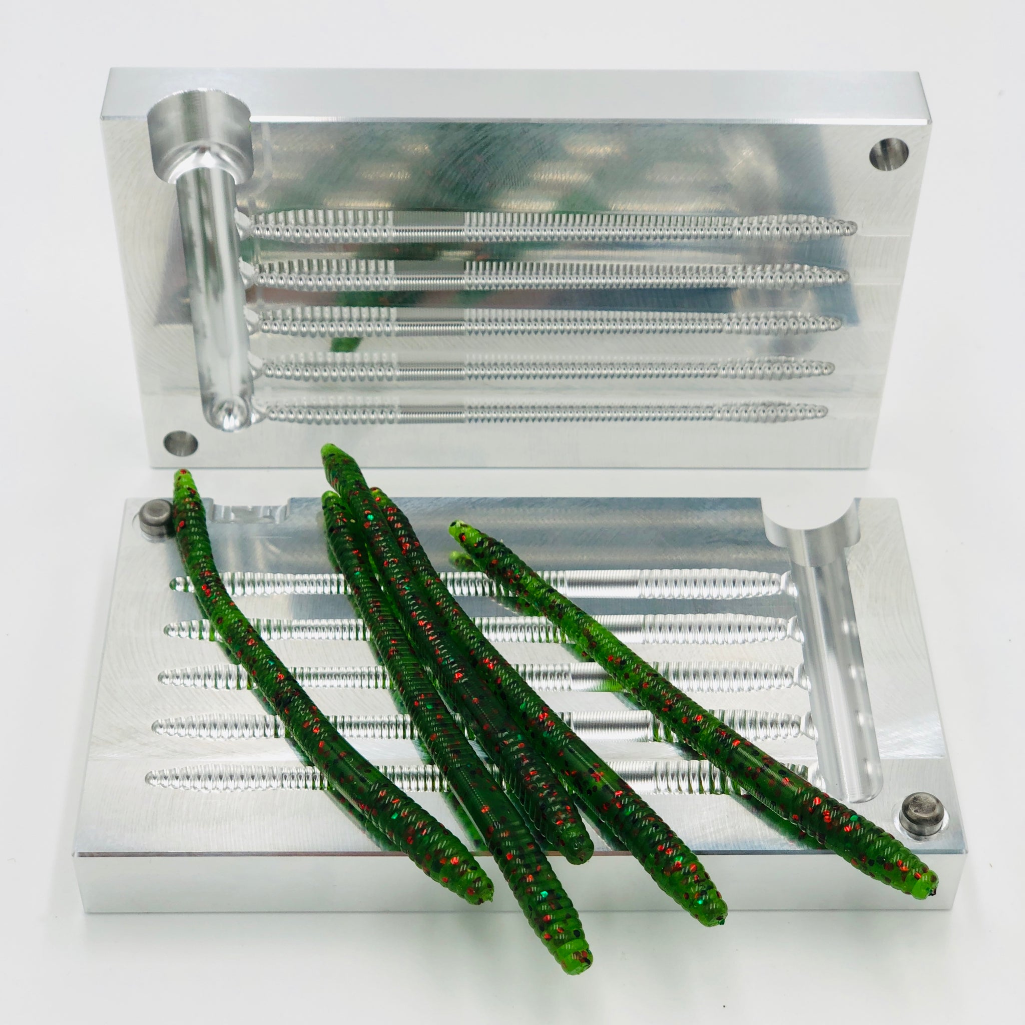 aluminum molds for fishing lures Killer Open Pour Mold (3.5- 8) Solid Body WUMolds quality molds that will allow you to pour countless baits and create custom lures that fish have never seen before Aluminum Mold C139 4 Cavity