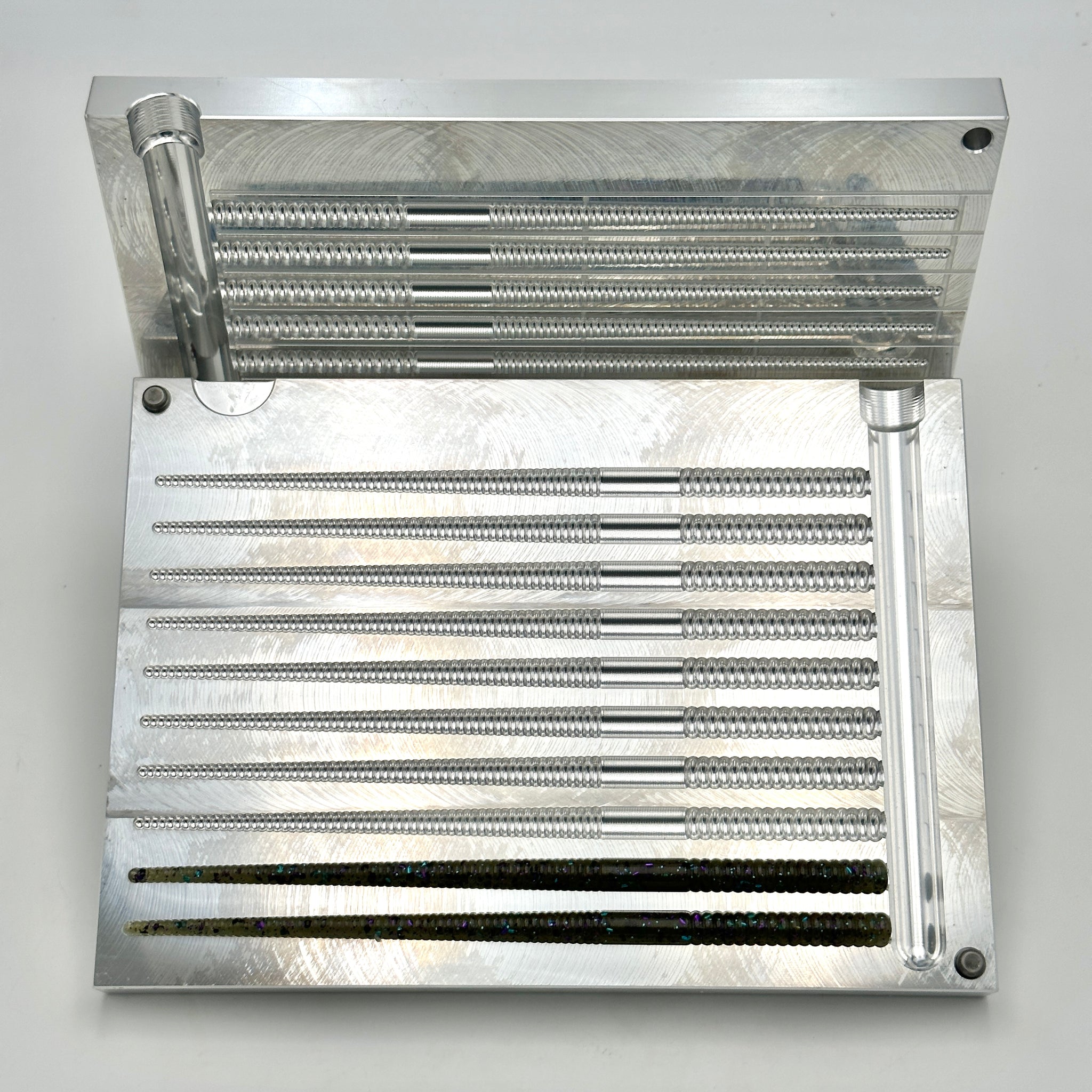 7 Inch Pintail Worm Hand Injection Mold – Epic Bait Molds