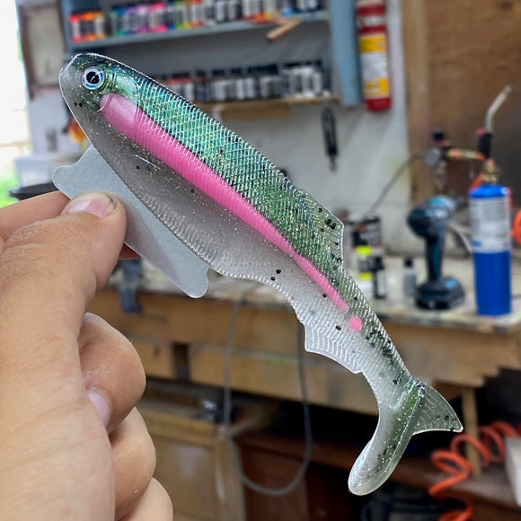 LET'S LEARN MOLD MAKING! Making A Silicone Hand Pour Fishing Lure